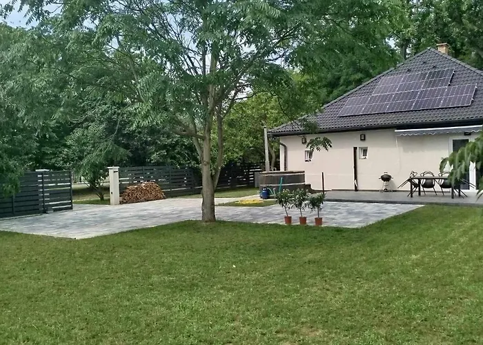 Karat * Gyula